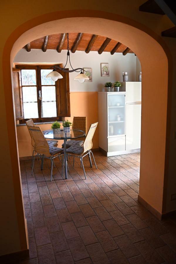Podere Chiocciola Poggibonsi Esterno foto
