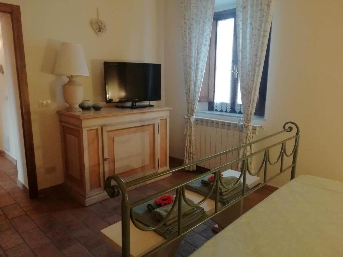 Podere Chiocciola Poggibonsi Esterno foto