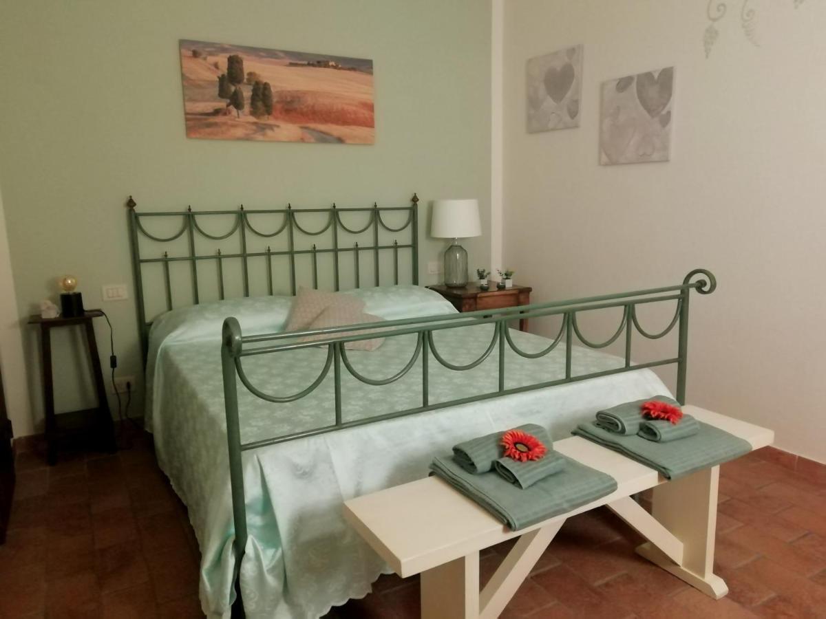 Podere Chiocciola Poggibonsi Esterno foto